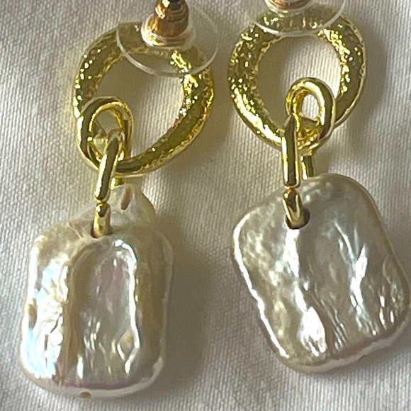 ANTHROPOLOGIE Jewelry - NWOT- Anthropologie 14k gold & mother of Pearl pierced Earrings